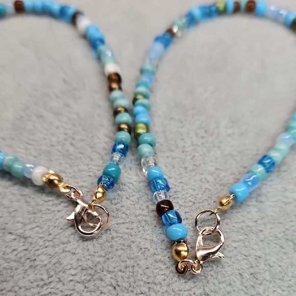 Multicolor Beaded Bracelet Set - Picture 4 of 4